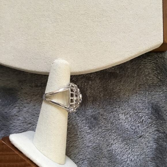 Sterling Silver Unique Round Crystal Ring - Picture 5 of 8